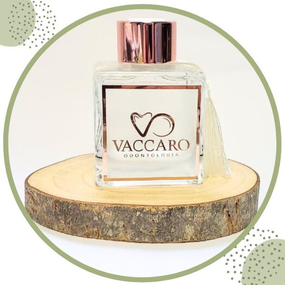 Aromatizador de Vareta 100ml com Rótulo Metálico Personalizado