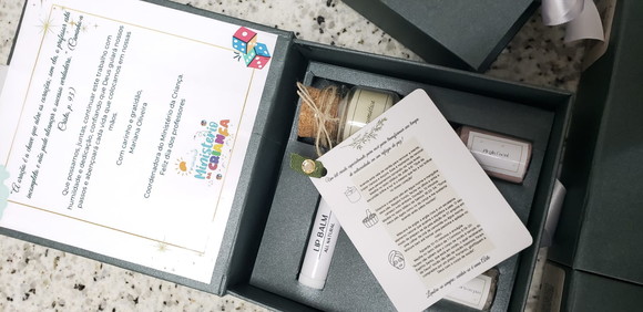 Kit Corporativo Final de Ano com 4 Produtos | Presente Empresarial Premium